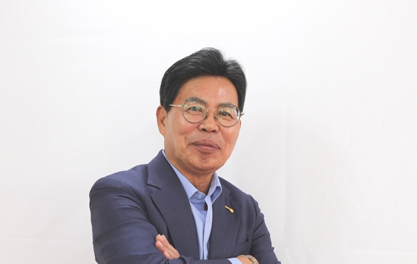 수원시자원봉사센터와 &nbsp;함께 더 크고 행복한 &nbsp;봉사를 꿈꾸다.
